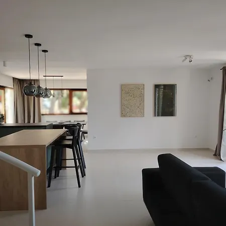 Mare Villa Brela
