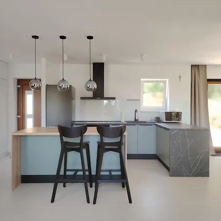 Mare Villa