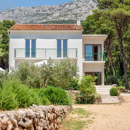 Mare Villa